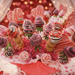 🍓 Grand Romance Strawberry Bouquet